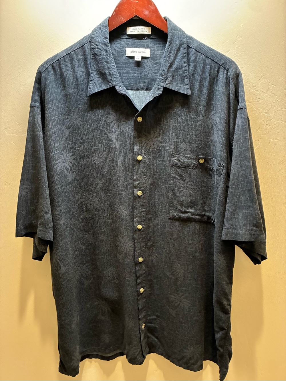 Vintage Pierre Cardin Men's 2XL Short-Sleeve Button-Up Shirt — Black